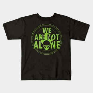 Retro Cute Green Alien UFO UAP Extraterrestrial Believer Slogan Kids T-Shirt